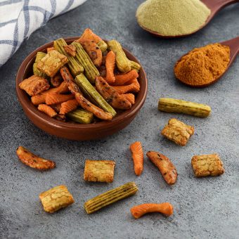 Green-Curry-Mix-Crackers-.jpg-1 Green-Curry-Mix-Crackers-.jpg-1